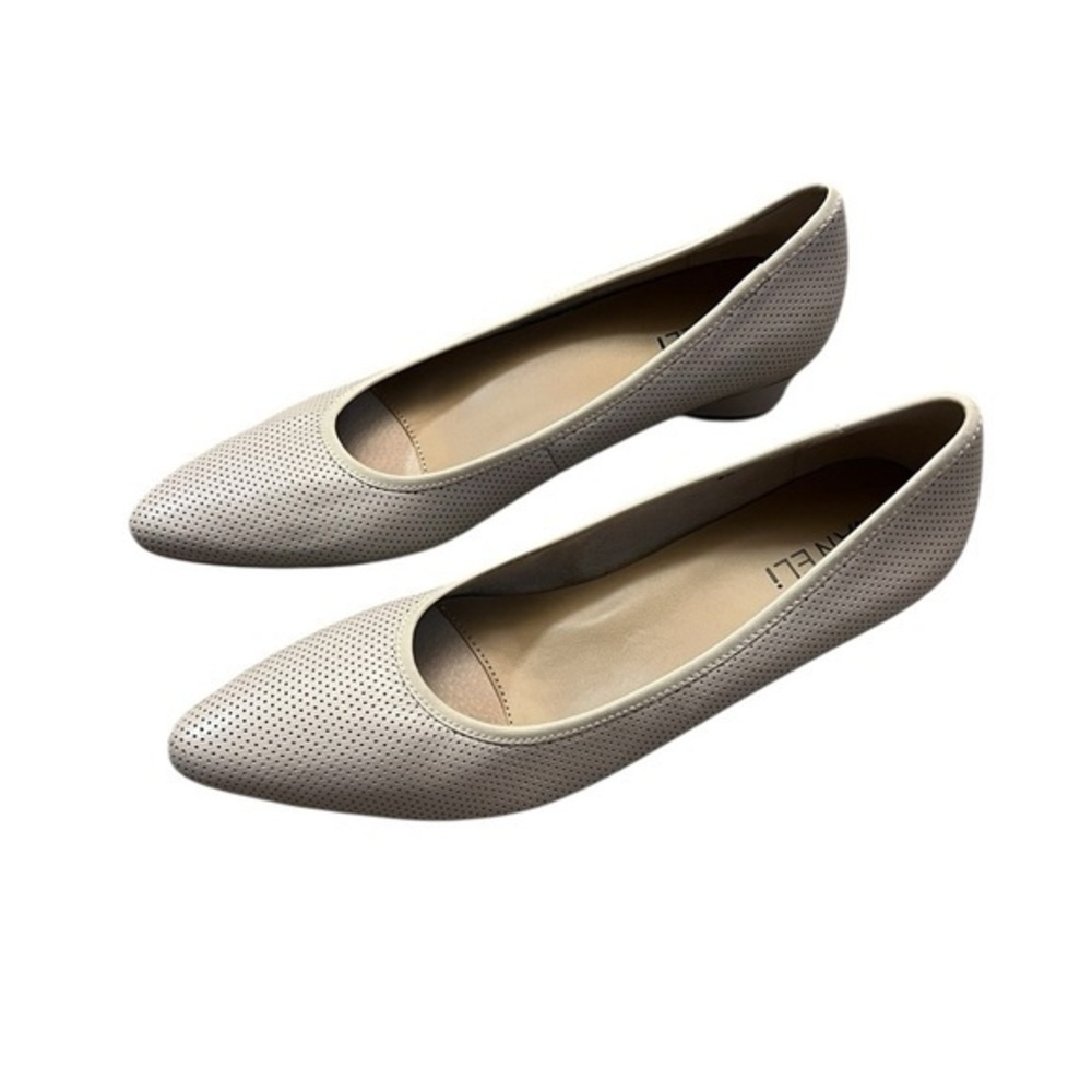 NWOB VANELi “Fiona” Perforated Nappa Leather Flats w/ Teardrop Heel, 8N